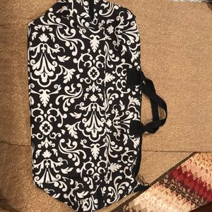 Expanding tote.  No shoulder strap!